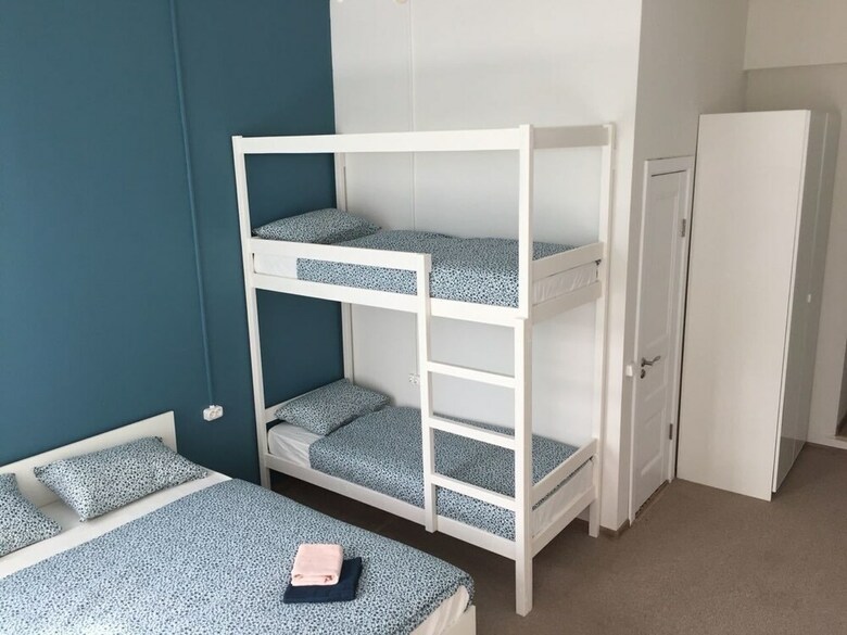 Hostal Chekhov House Hostel & Hotel