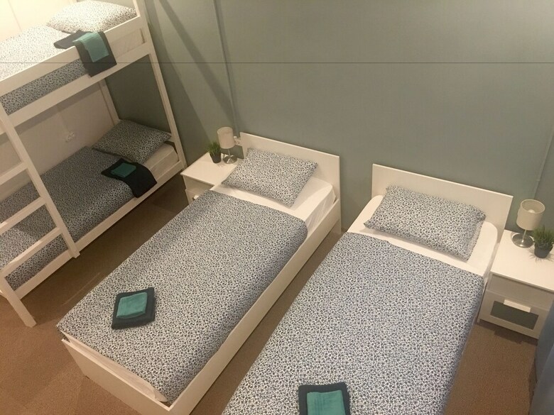 Hostal Chekhov House Hostel & Hotel