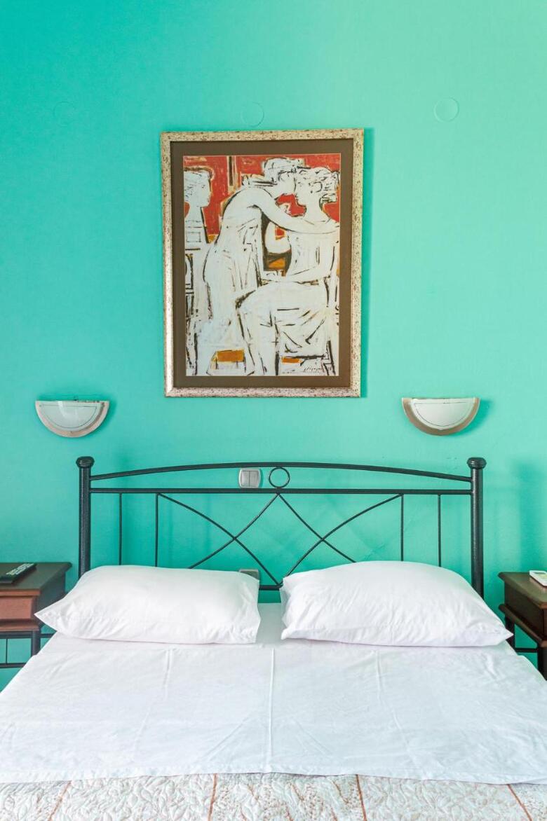 Hotel Mistral Apartments Aegina