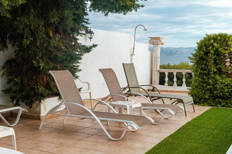 Hotel Mistral Apartments Aegina