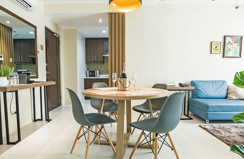 Padgett Place - Deluxe Suites