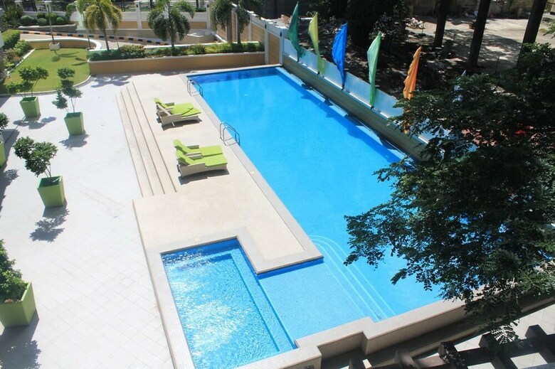 Padgett Place - Deluxe Suites