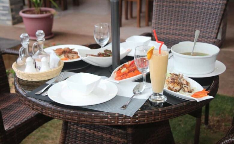 Hotel Palm Rise Resort