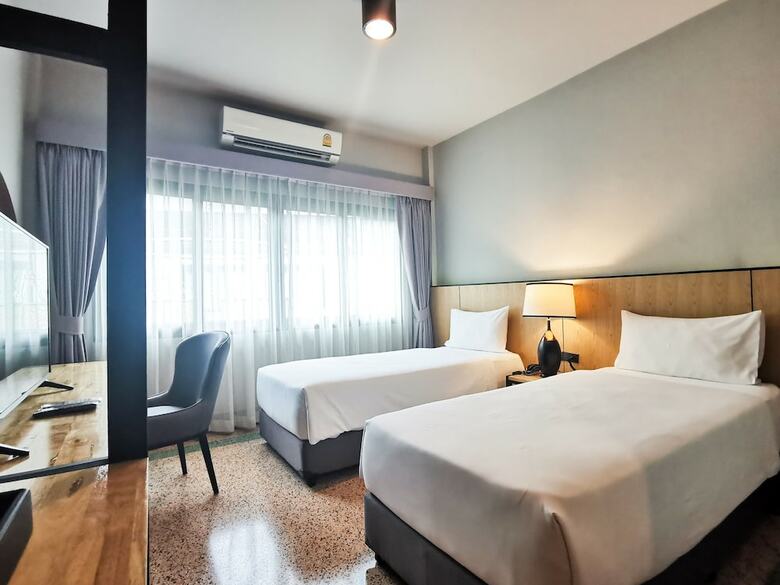 Hotel W22 By Burasari