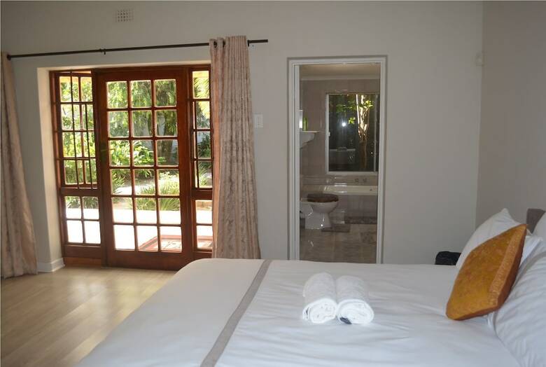 Hotel Cycad Lodge