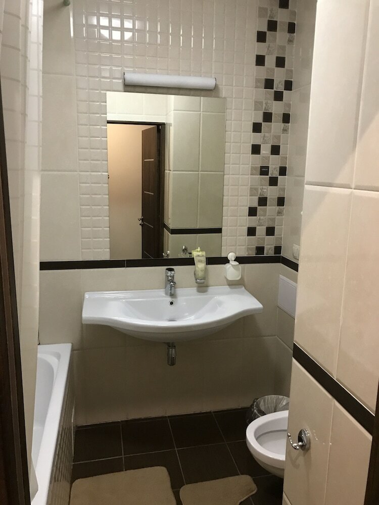 Motel Hotel 18