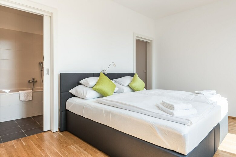 Duschel Apartments Imperial Living