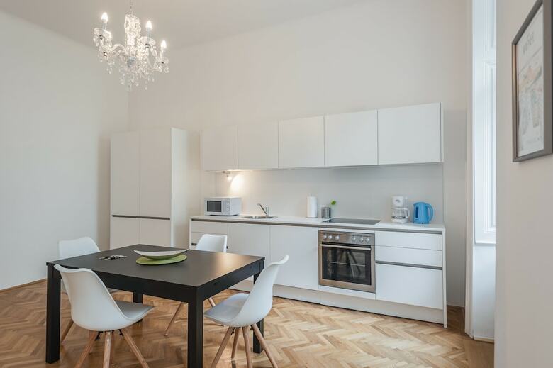 Duschel Apartments Imperial Living