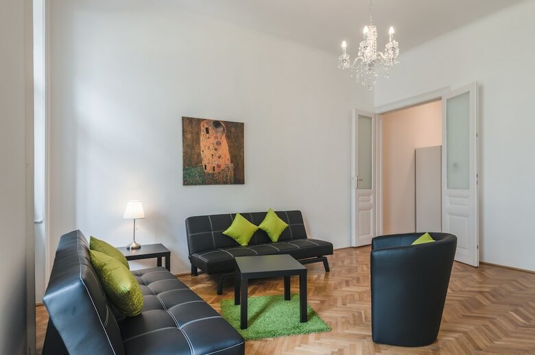 Duschel Apartments Imperial Living