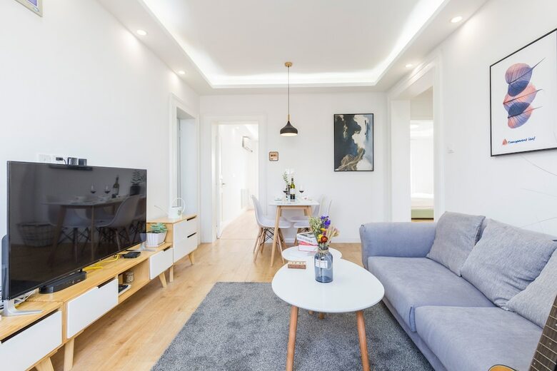 Lazy Apartment - Zhaojiabang Road