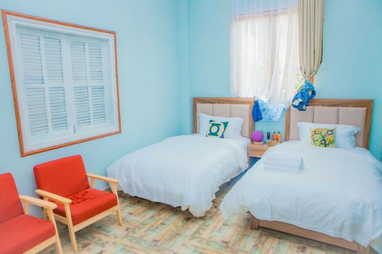 The Grand Blue Hotel