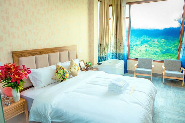The Grand Blue Hotel