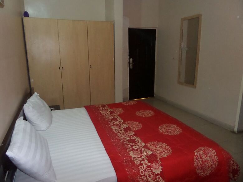 Apartamentos Golden Astoria Hotel
