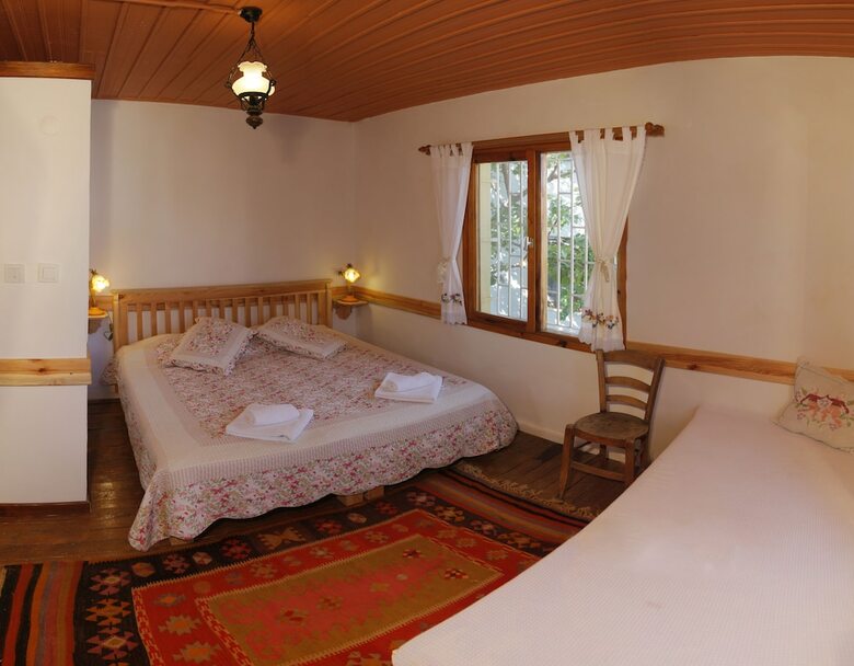 Hotel Gunebakan Taliani Otel