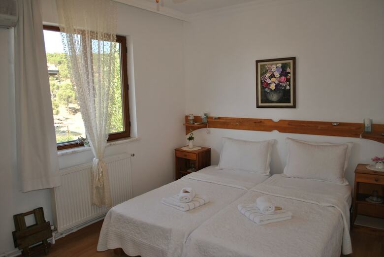 Hotel Gunebakan Taliani Otel