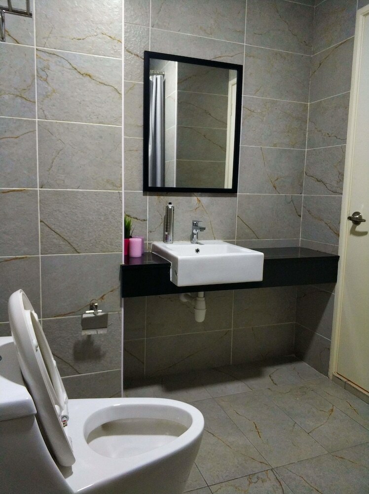 Ais-kacang Sweet Home Luxury Apartments