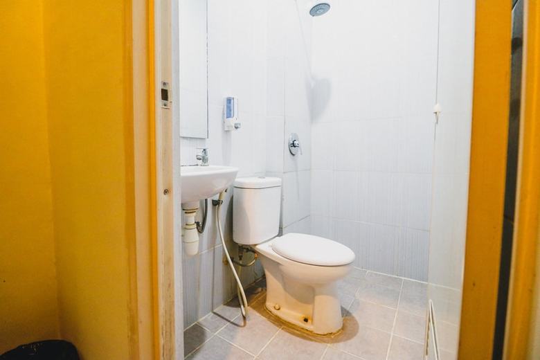 Hotel Reddoorz Plus Near Mall Panakukang 2