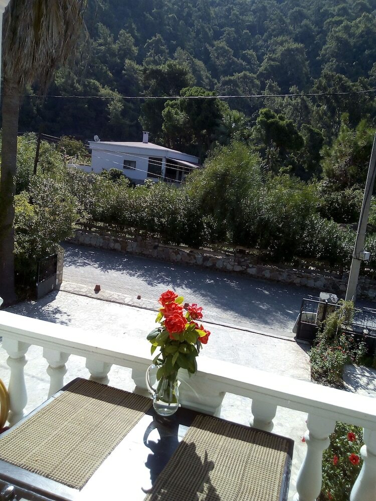 Hotel Ela Otel Hisar�n�