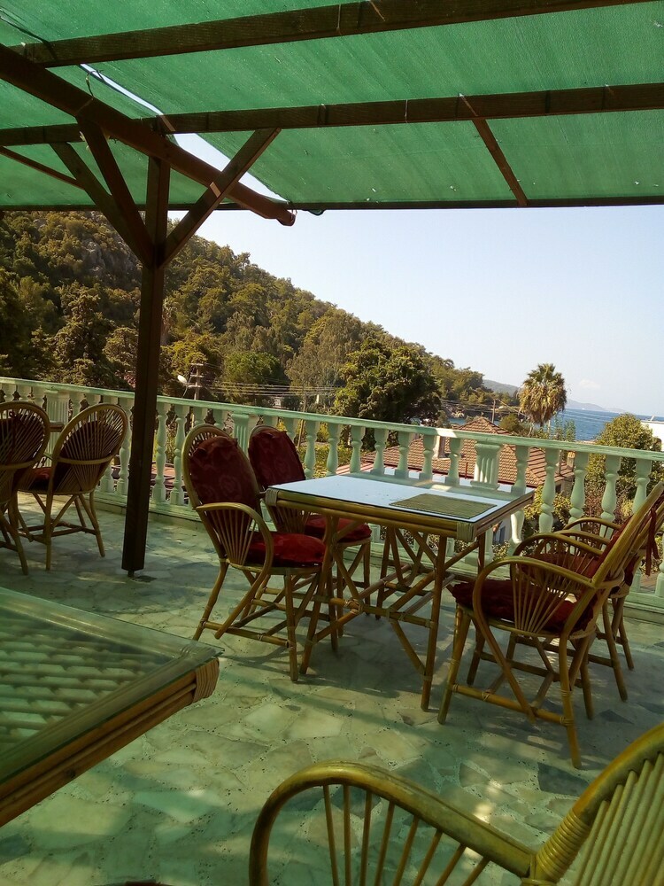 Hotel Ela Otel Hisar�n�