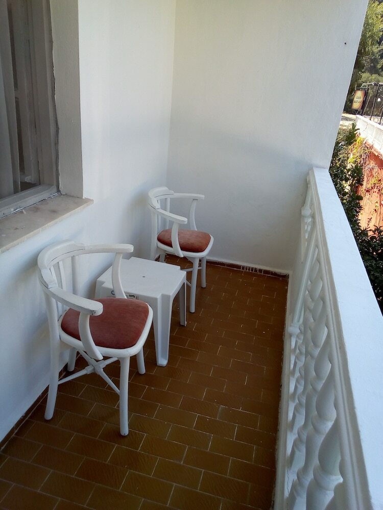 Hotel Ela Otel Hisar�n�