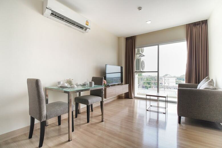 Apartamentos Sriracha Biz Residence