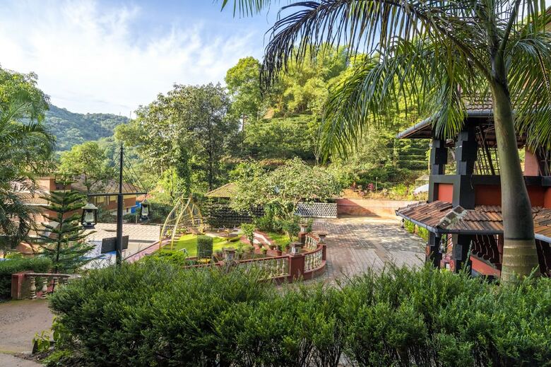 Hotel Upavan Resort