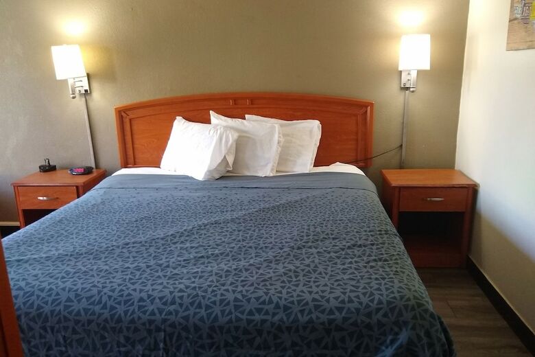 Oyo Hotel Sumter Sc Downtown