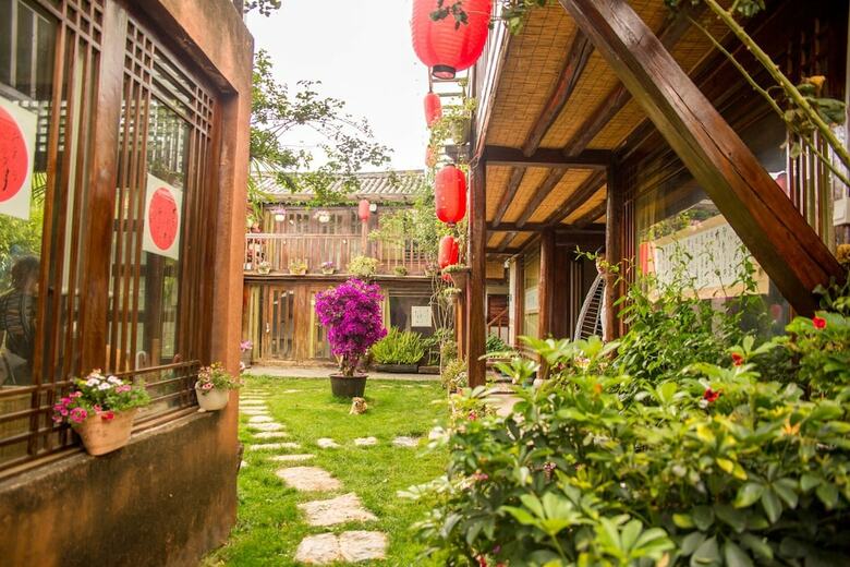 Posada Lijiang Shuhe Qingtao Inn