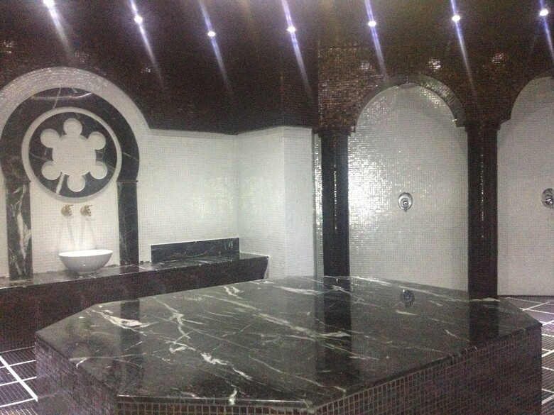 Aparthotel Admiral Plaza Apartments