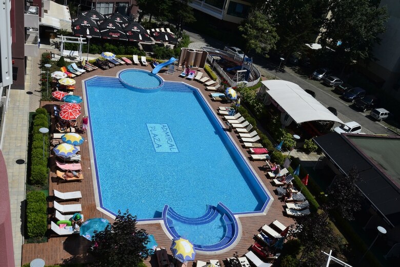 Aparthotel Admiral Plaza Apartments