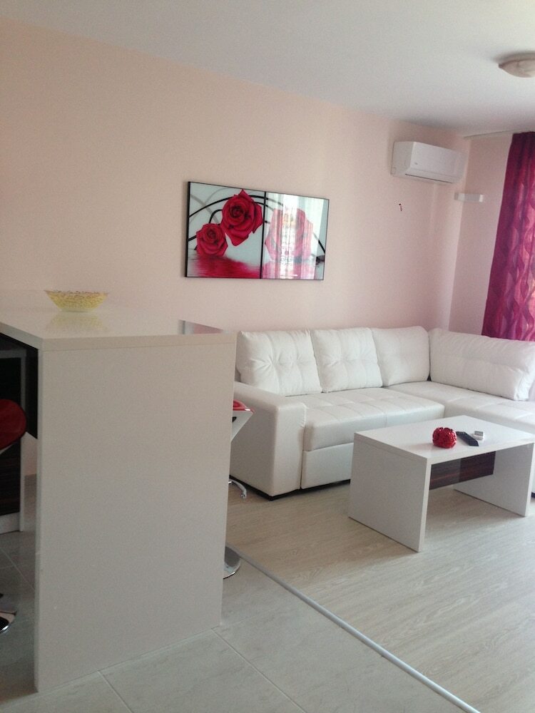 Aparthotel Admiral Plaza Apartments