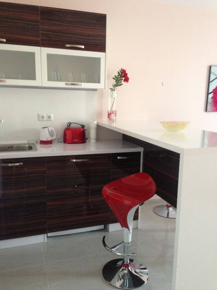 Aparthotel Admiral Plaza Apartments