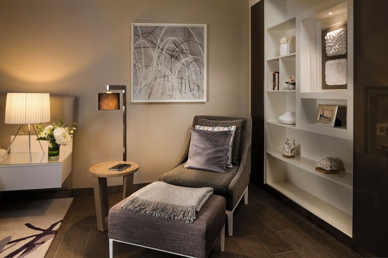 Hotel Beach Rotana Residences