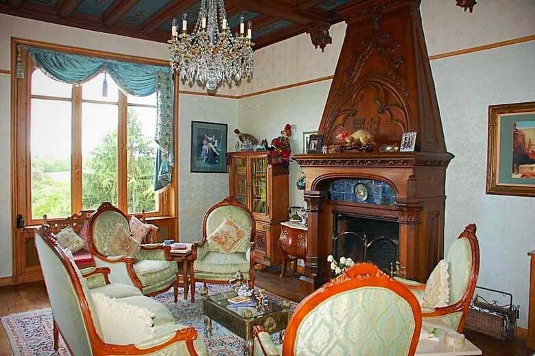 Chateau Le Mur
