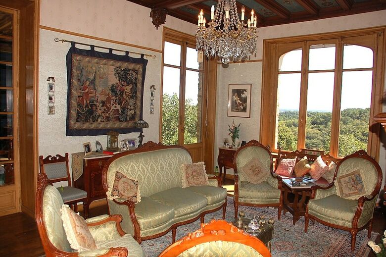 Chateau Le Mur