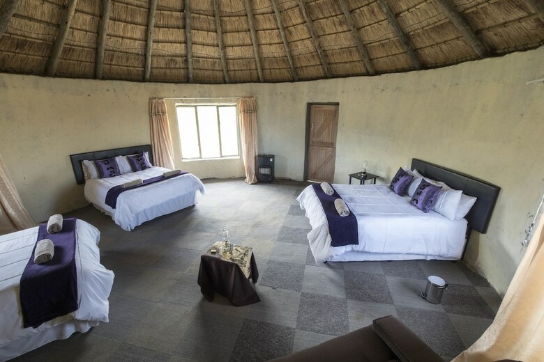 Hotel Sani Stone Lodge