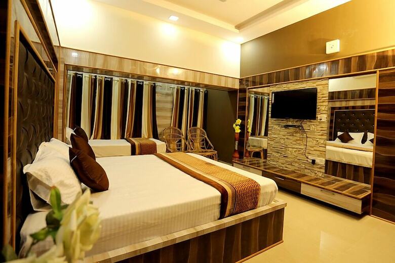 Hotel Rk Residency