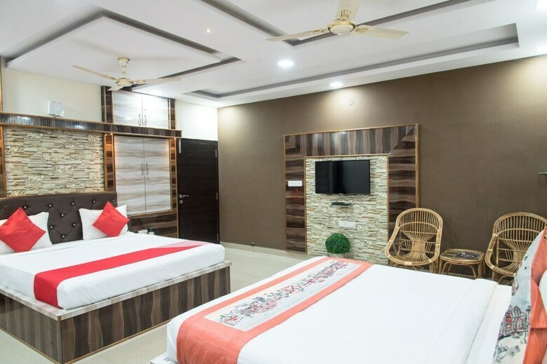 Hotel Rk Residency