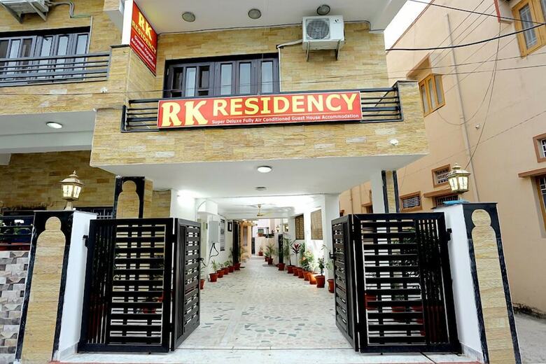 Hotel Rk Residency
