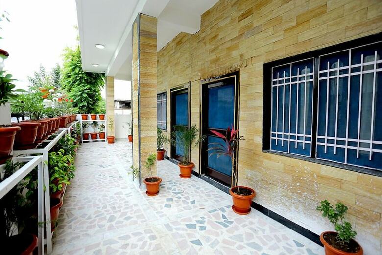 Hotel Rk Residency