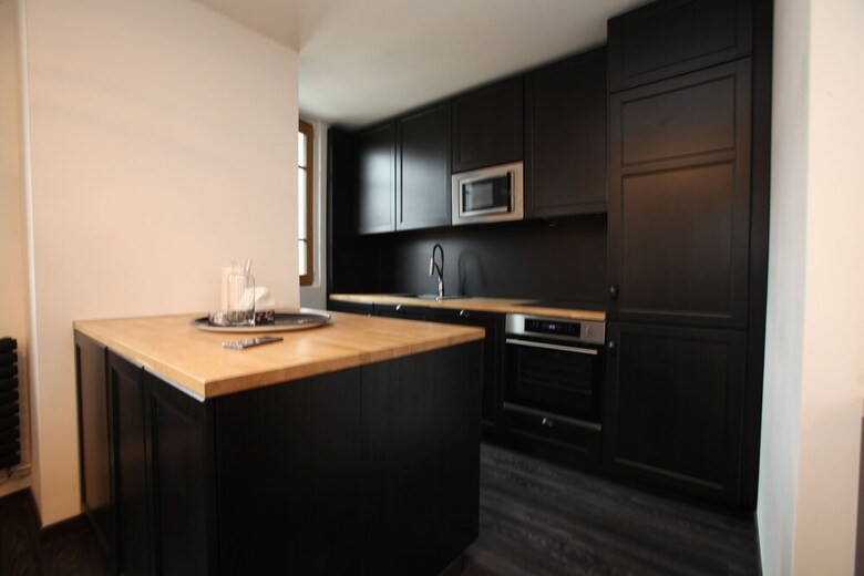 2 Bd Apartment With Sauna- Center Annecy