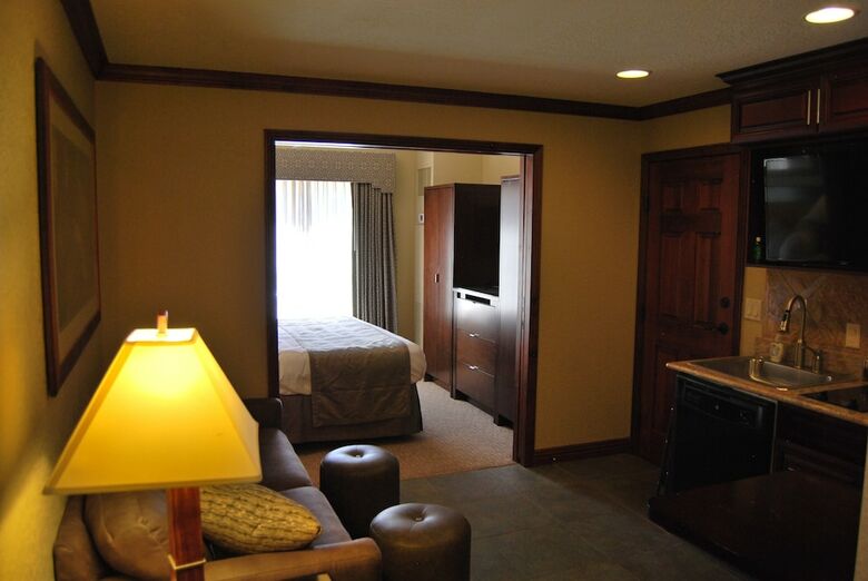 Apartamento White Pines 2-bd At Westgate - Apex