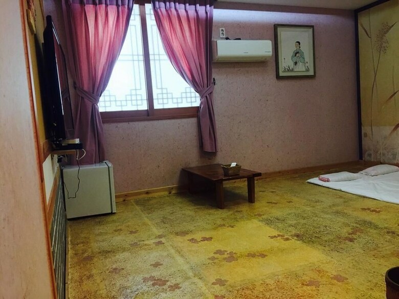 Jeonju Hanok Village Hotel