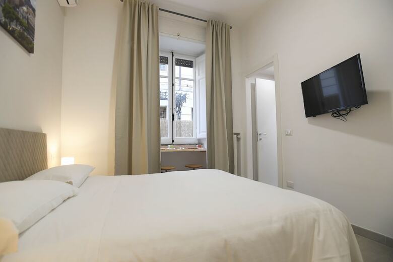 Santi Quattro Apartment & Rooms - Colosseo