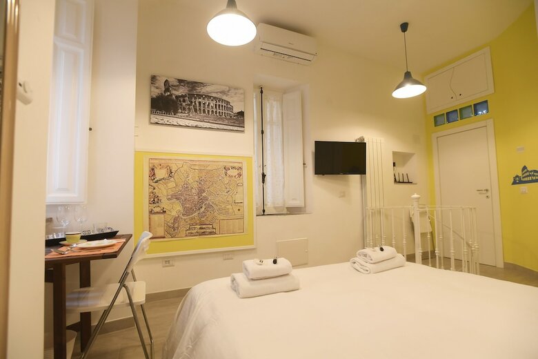 Santi Quattro Apartment & Rooms - Colosseo