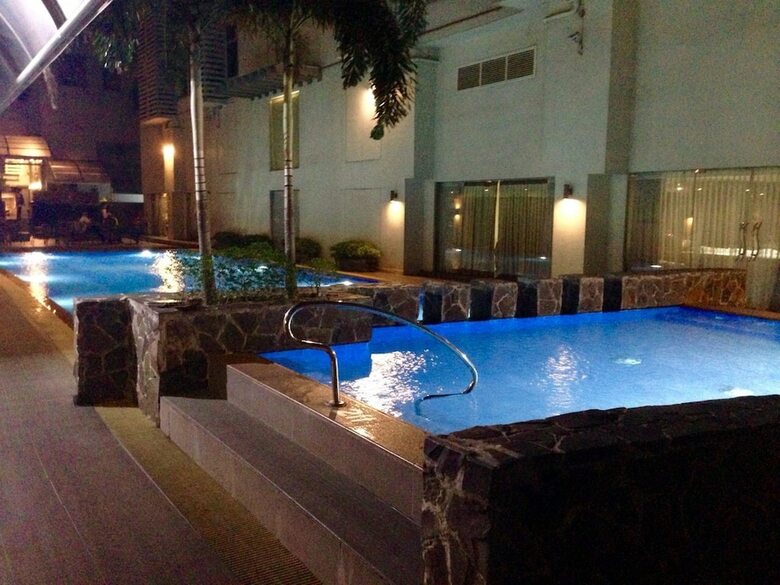 Antel Serenity Suite Poblacion Makati