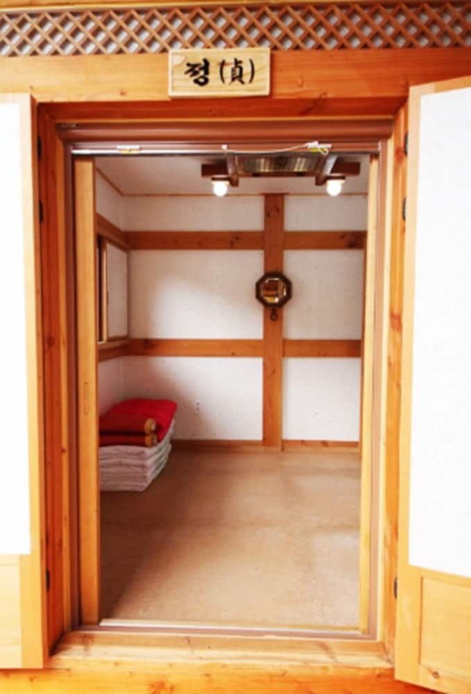 Hotel Gawondang Guest House
