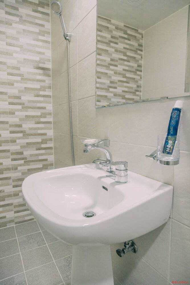 Hostal Talk Guest House - Hostel