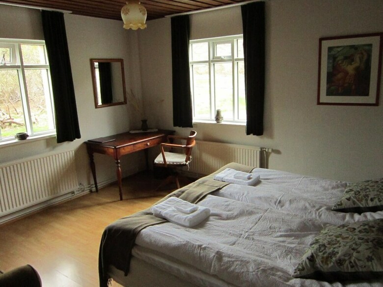 Hotel Kirkjub�l Guesthouse