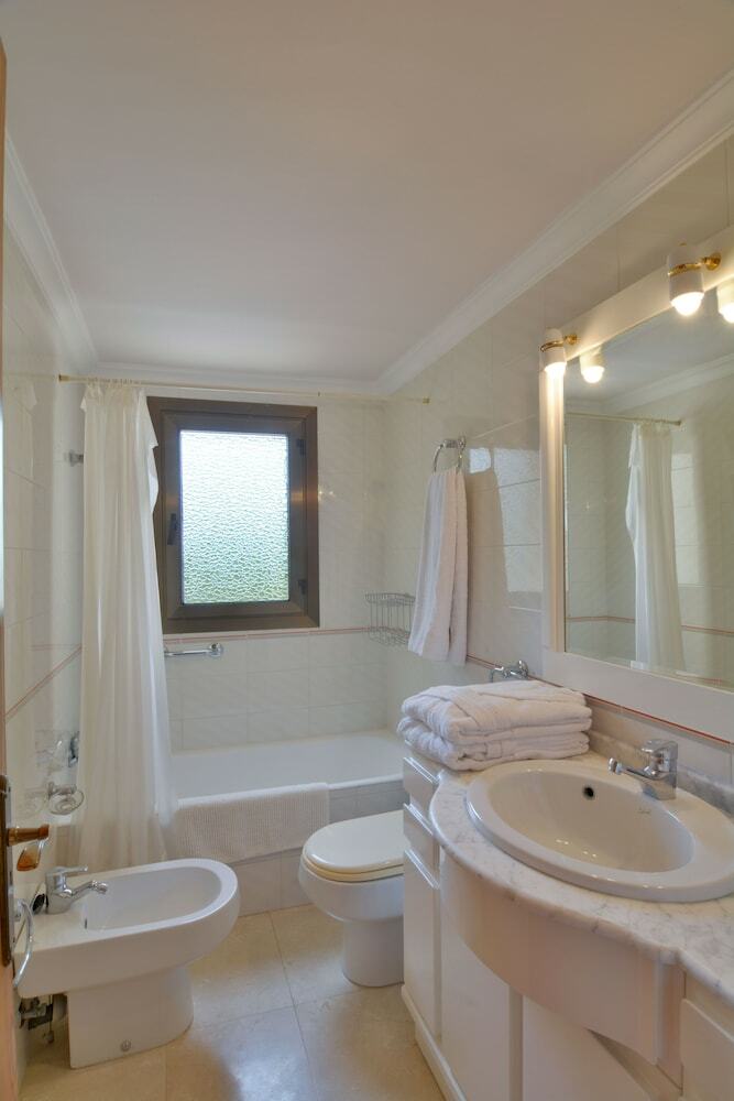 Villa Casa Padrino,  Piscina Privada, Wifi, Cerca de La Playa